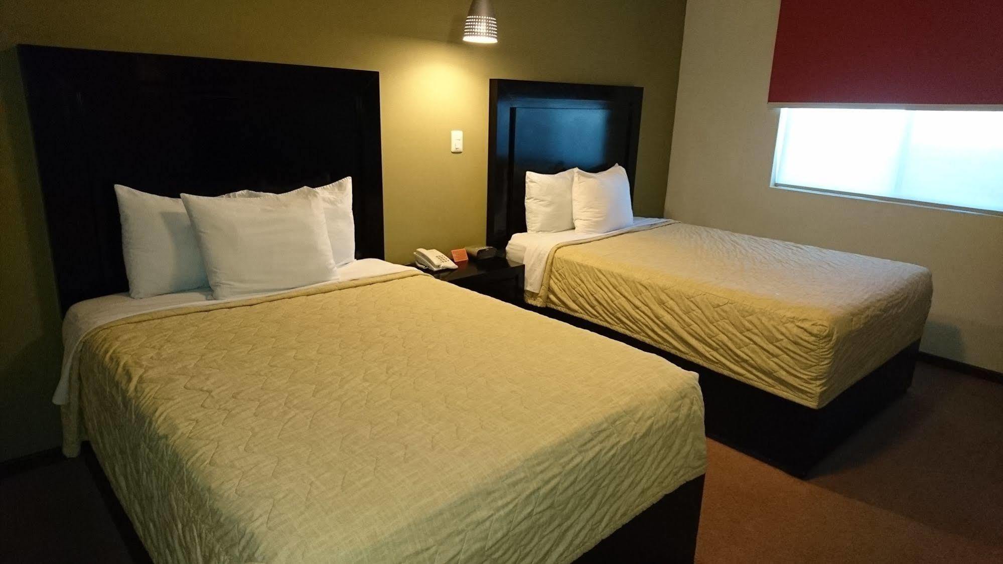 Hotel Nuvo サルティーヨ エクステリア 写真